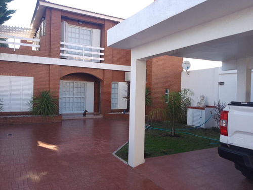 Ph En Venta - 3 Dormitorios 2 Baños - Santa Teresita