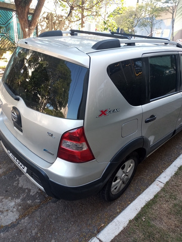 Imagem 2 de 10 de Nissan Livina X-gear Xgear