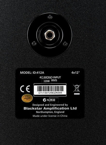 Caja Bafle Blackstar Id412a Con Parlante Celestion 4x12 320w Color Negro