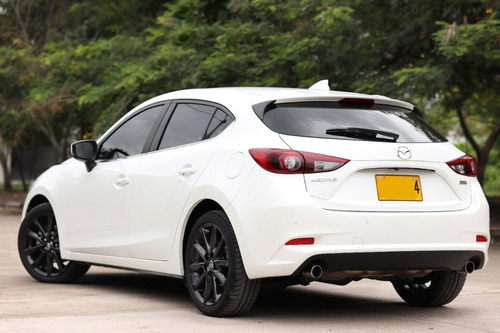 Mazda 3 Sport Grand Touring 2019