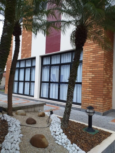 Imagem 13 de 15 de Compre Um Apartamento Proximo Ao Parque Do Monumento, Com 4 Dormitorios! - V-2141