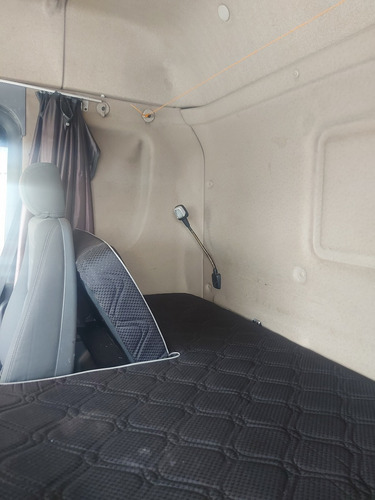 Imagem 8 de 14 de Scania G 420 6x4 2010 Bug Leve