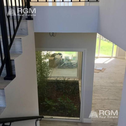 Imagen 3 de 18 de Venta Barrio Castaños
