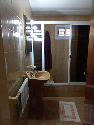 Imagen 16 de 24 de Casa En Venta. 5 Ambientes, Jose C Paz Centro.