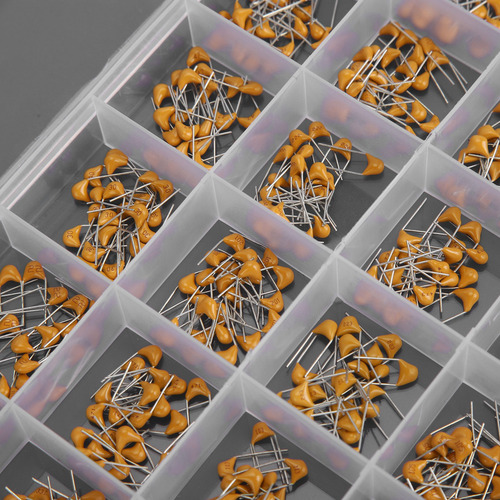 Surtido De 480 Unidades De Condensadores Cerámicos Monolític