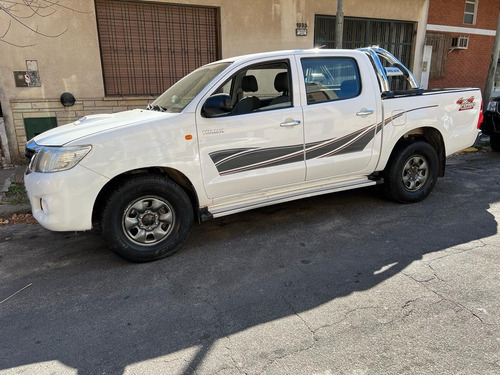 Imagen 6 de 10 de Toyota Hilux 2012 2.5 Cd Dx Pack I 120cv 4x4