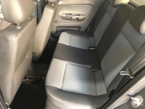 Volkswagen Gol Trend 1.6 Pack I Plus 101cv 2011