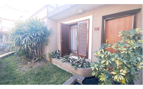 Casa En Venta De 4 Ambientes + Depto 2 Amb