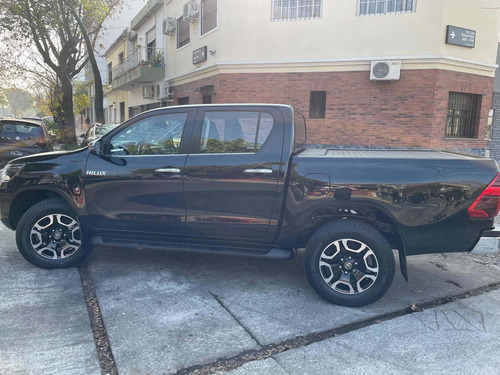 Imagen 10 de 24 de Toyota Hilux 2022 2.8 Cd Srx 177cv 4x2 At