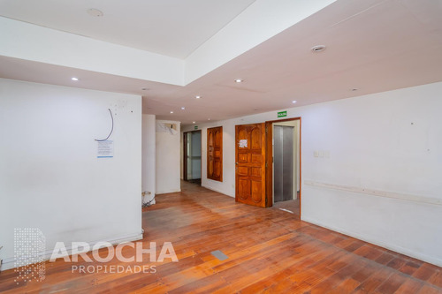 Venta Edificio En Block Paraguay 1300