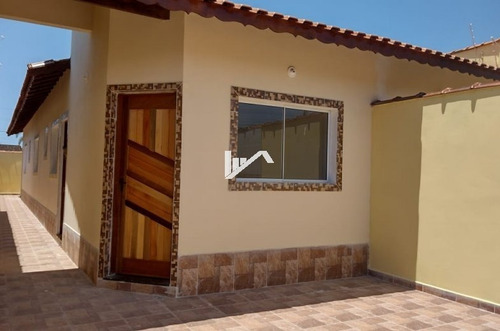 Imagem 2 de 10 de Casa No Jardim Suarão Em Itanhaém C/02dormitórios Aceita Financiamento Bancário.