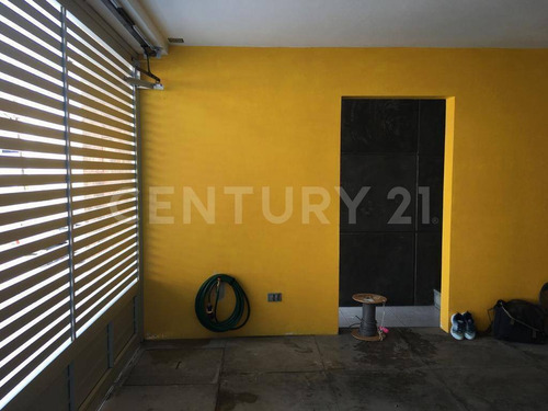 Imagen 4 de 11 de Se Vende Edificio En Nuevo León 100 Colonia Petrolera De Coatzacoalcos, Ver.