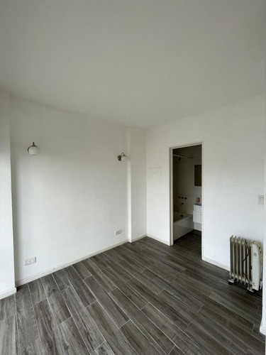 Imagen 4 de 7 de Departamento - Olivos-vias/rio