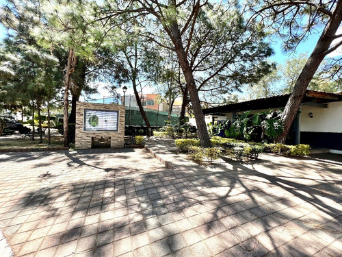 Imagen 7 de 26 de El Mejor Terreno De Colinas Del Bosque