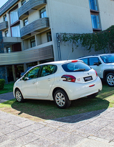Imagen 4 de 18 de Peugeot 208 Active 1.6