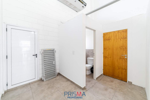 Imagen 10 de 15 de Se Vende. Local Comercial . Miradores De Manantiales . Renta Inmediata