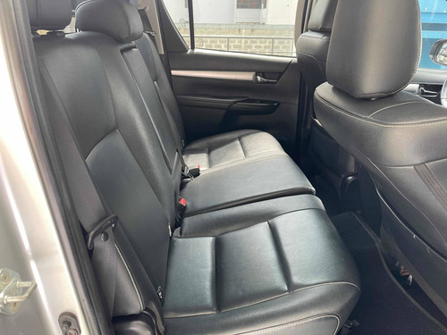 Imagen 7 de 12 de Toyota Hilux 2018 2.8l