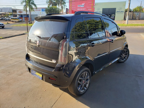 Imagem 3 de 6 de Fiat Idea Sporting