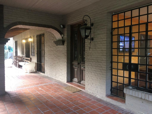 Imagen 3 de 15 de Casa - Barrio Parque Leloir