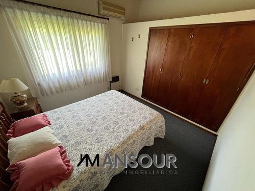 Chalet Sobre Lote De 1550m2 En Esquina Country San Diego