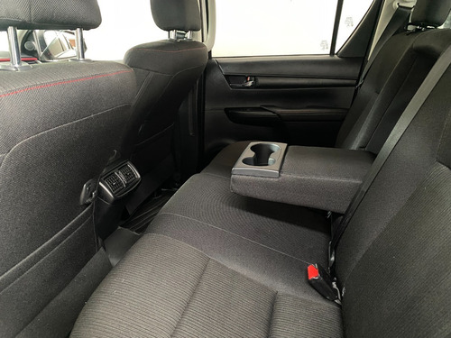 Imagen 15 de 16 de Hilux Limited 4x4