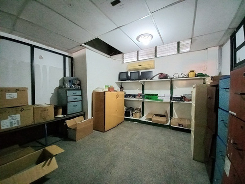 Imagen 4 de 12 de Edificio Comercial En Alquiler 3 Pisos Centro-oeste De Barquisimeto, Isabella Hernández 04140557810
