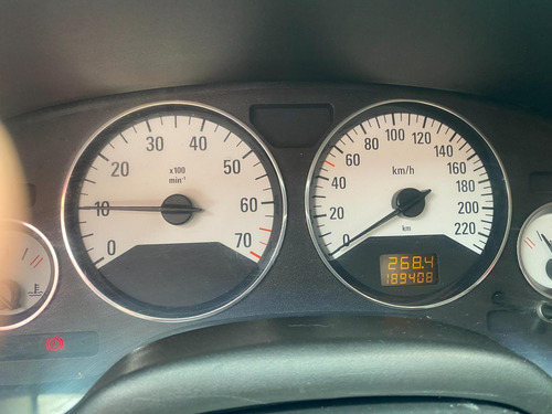 Chevrolet Astra Hatch Advantage 2.0 08v(140cv)