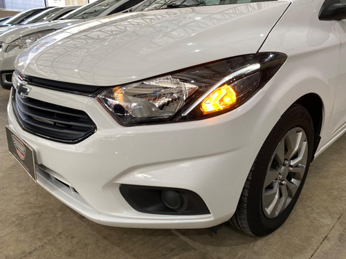 Chevrolet Onix Plus Joy Black