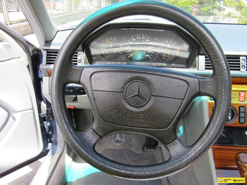 Imagen 15 de 25 de Mercedes Benz 220 E 2.2 W124