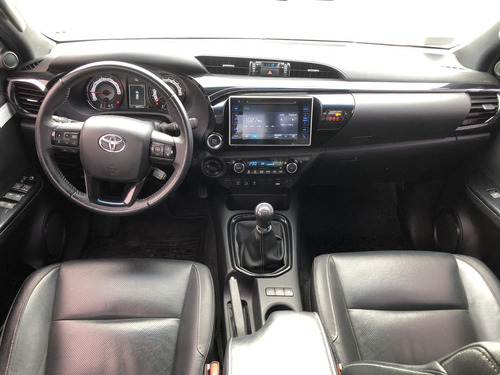 Toyota Hilux Pick-up 2.8 Cd Srx 177cv 4x4