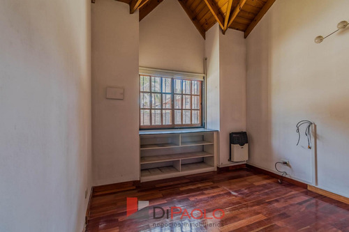 Casa 4 Ambientes En Venta Adentro Del Barrio Murialdo
