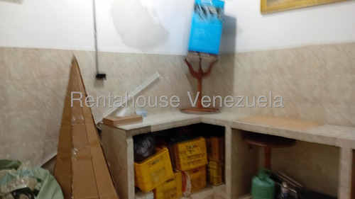 Amplio Local Comercial En Venta En Pleno Centro De Barquisimeto, A Pie De Calle En La Avenida 20 - M -c -t- #// Monica Carrasquel, Rah Centro Occidente /*# Oportunidad De Inversion