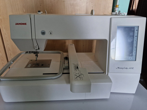 Bordadora Janome Memory Craf 400 E