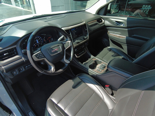 GMC Acadia 3.7 Denali At
