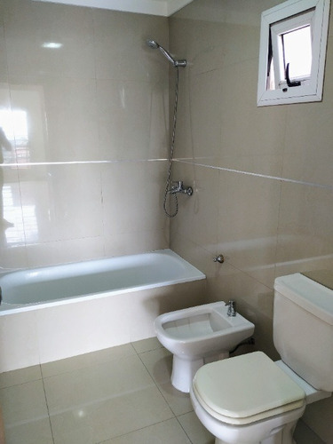 Imagen 10 de 14 de Semipiso En Venta En Lanus Oeste