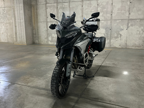 Ducati Multistrada V4 S 1200cc 14,000 Km Año:2022