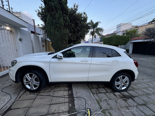 Mercedes-Benz Clase GLA 1.6 200 Cgi At
