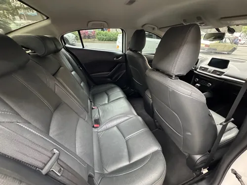 Mazda 3 2.0 Touring At
