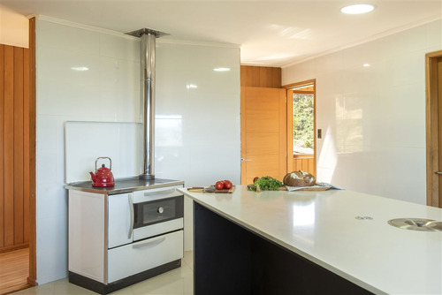 Rilan - Tey, Estupenda Casa En Venta De 6 Dorm. Castro