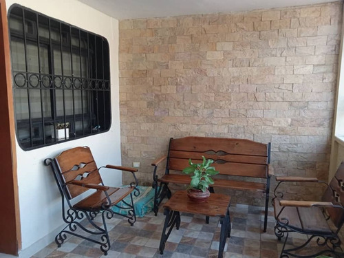 Imagen 7 de 9 de Se Vende Casa En Unidad Vecinal