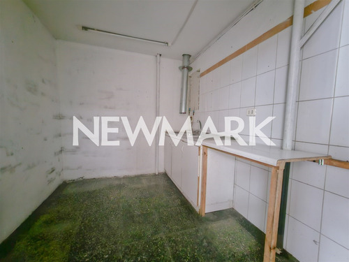 Arriendo Bodega Excelente Ubicación 220m2 Recoleta