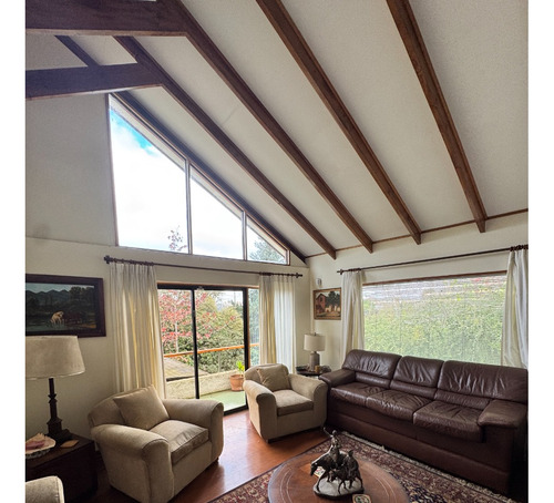 I. Holzapfel #876 | ¡ofertable! Casa 4d3b En Los Almendros