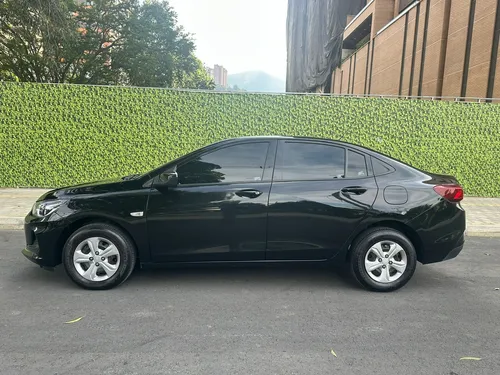 Chevrolet Onix Lt Turbo Mt