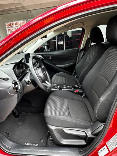 Mazda 2 TOURING AUTOMÁTICO