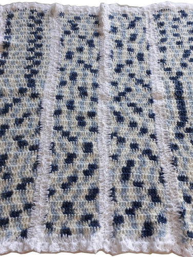 Manta De Bebé Azul Tejida A Mano En Crochet Modelo 1 Liquido