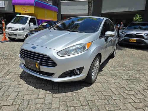 Ford Fiesta 1.6 Titanium Aut 2014