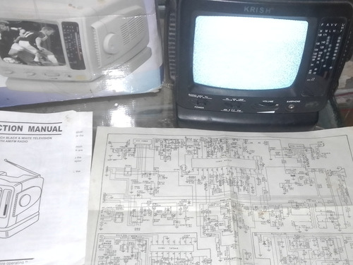Televisor Y Radio Portátil 5.5  Caja Con Manual E Instructiv