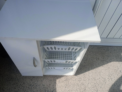 Mueble De Cocina Multiusos Para Microondas Y Vajilla (Usado)