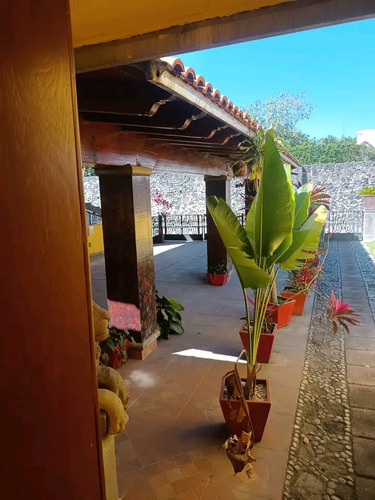 Comoda Casa Un Nivel Conjunto Horizontal Cerca Camino Real S