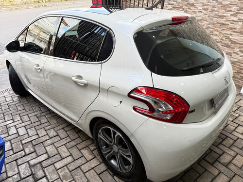 Peugeot 208 1.6 16v Griffe Flex 5p